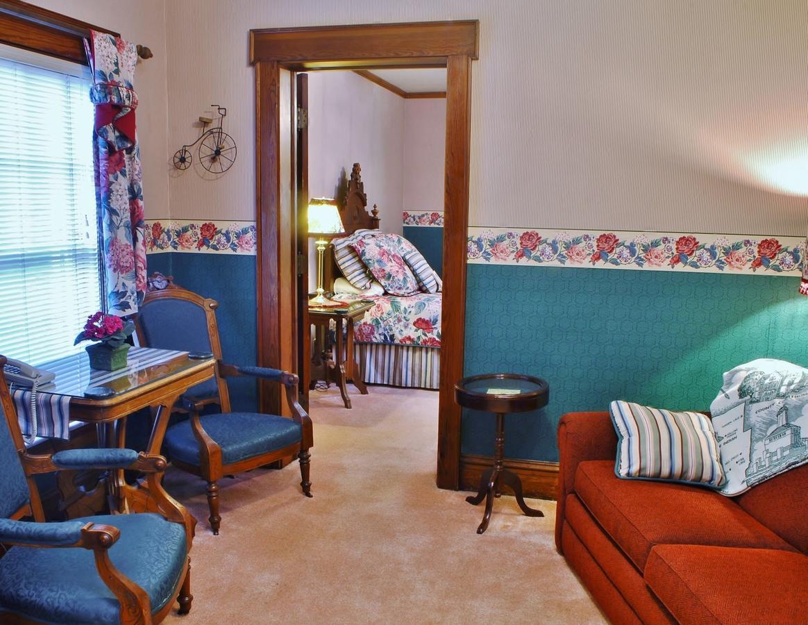 Arbor Hill Inn La Porte Esterno foto